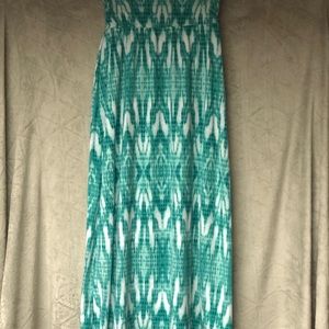 Maurices Maxi skirt medium